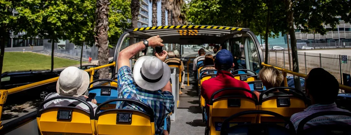Modern Lisbon bus tour