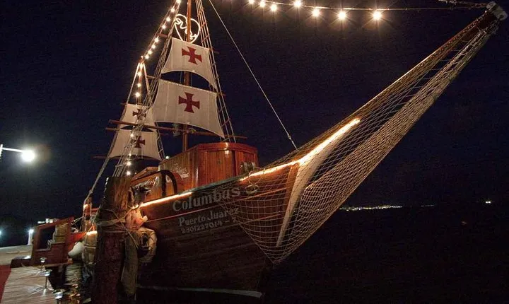 Romantic Dinner on a Spanish Galeon in Cancun
