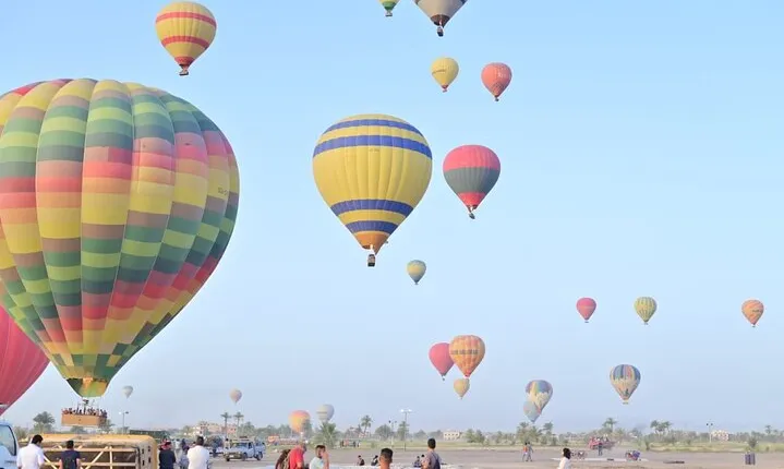 Private Luxor Overnight Tour with Hot Air Balloon from Hurghada