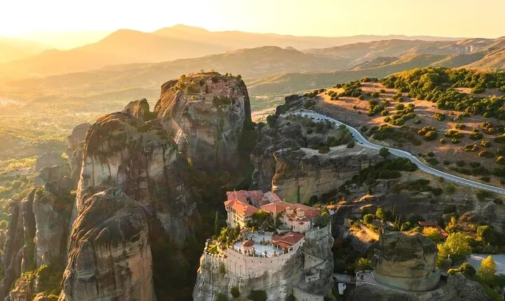 Meteora: Private Morning or Sunset Monasteries Tour