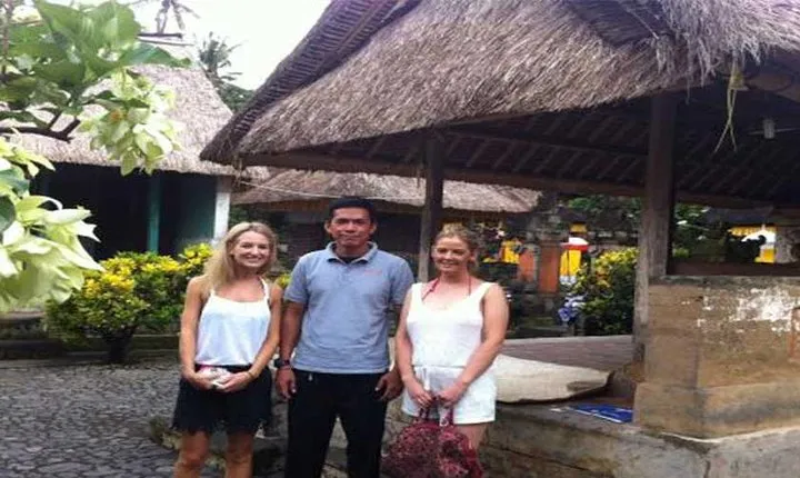 DayTour:Traditional House-Batuan-Tirta Empul- Ubud Rice field-Kintamani Volcano