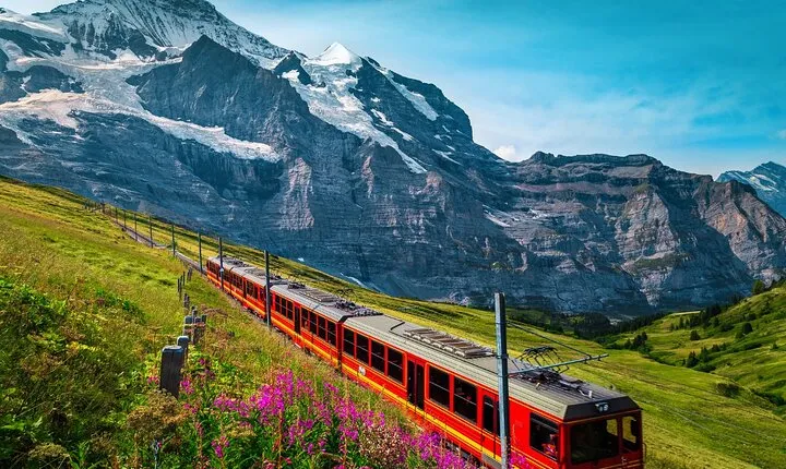 Jungfraujoch Private Day Trip to Jungfrau and Lauterbrunnen