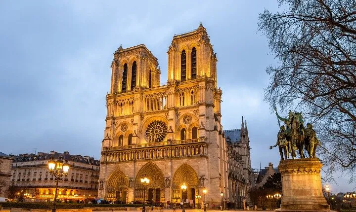 Iconic Paris Walk A Self Guided Tour