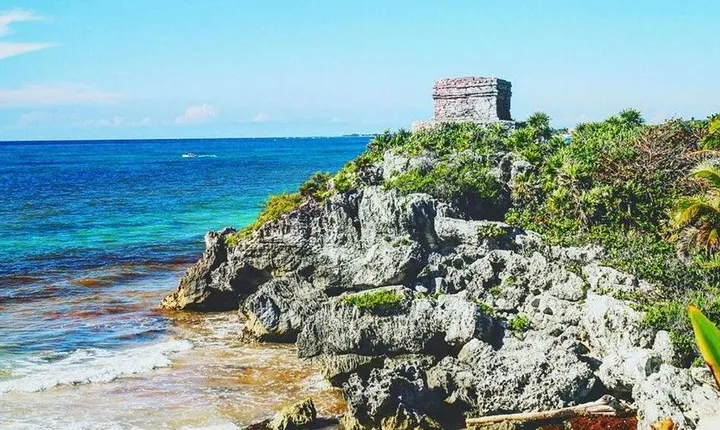 Tulum's Historical Treasures: A Walking Tour