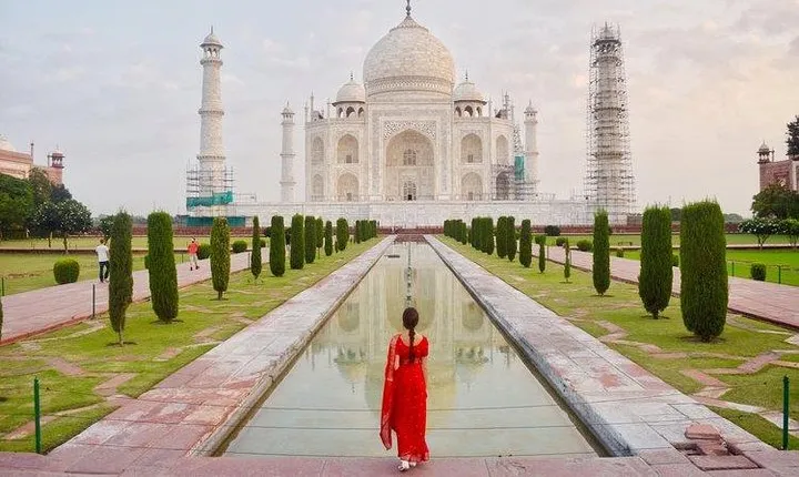 Agra Sightseeing Tour with Fatehpur Sikri