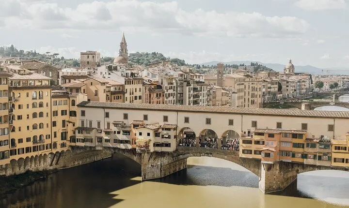 Skip the Line Uffizi Gallery and Vasari Corridor Guided Tour