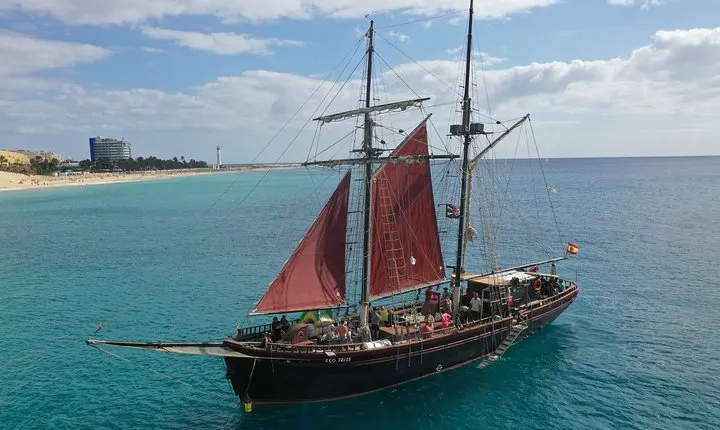 Pirate Adventure Boat Tour with Lunch in Fuerteventura