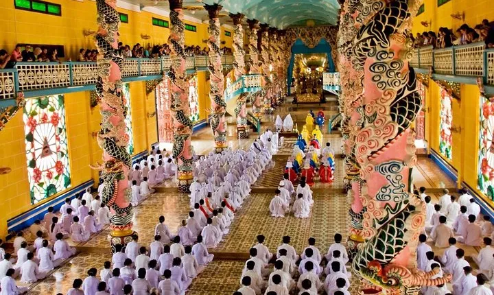 Small-Group 1-day: Cu Chi Tunnels, Cao Dai Temple & Ba Den Mount