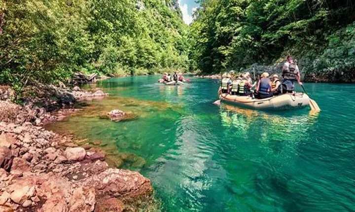 Northern Montenegro tour - 3 days of mountains and canyons