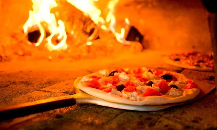 Pizza School, Learn the authentic art of making Pizza