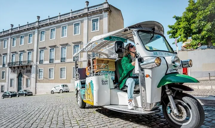 Private Lisbon Sightseeing Tuk-Tuk Tour: Alfama, Belém & More