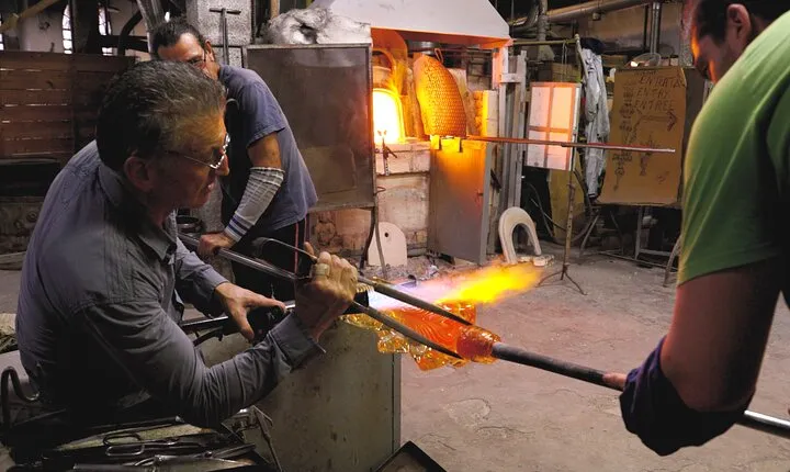 Luxury Grand Canal, Murano, Burano+Blow glass at Glass factory!