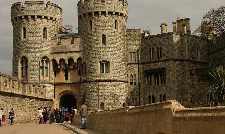 Layover Windsor Private Tour from LHR Including Passes