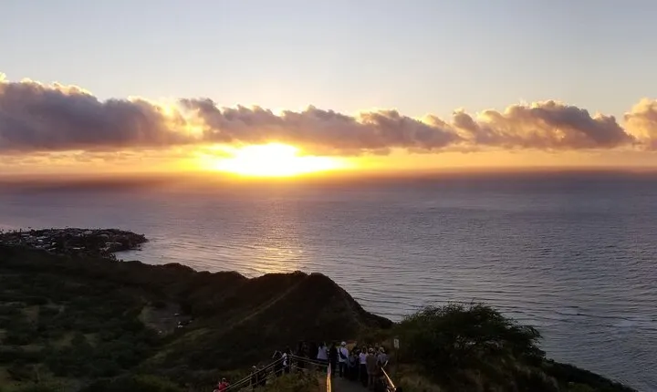 Half-Day Hiking Tour to Diamond Head and Makapuu Lighthouse