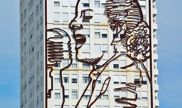 Self-Guided Audio Tour Evita Peron: Don't cry for me Argentina