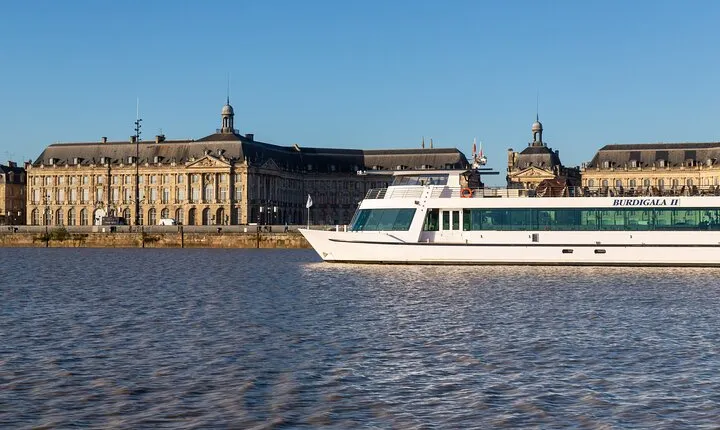 Bordeaux by the Water commented cruise