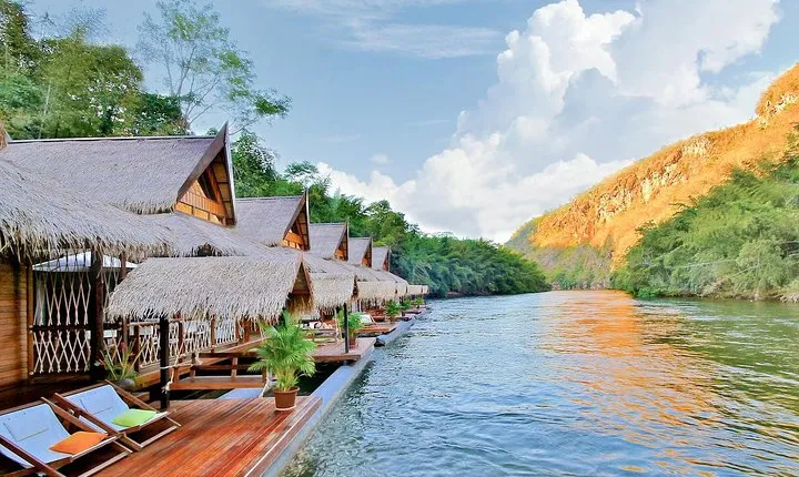 3D2N RIVER KWAI Tour from Bangkok with Home Phutoey & Float House