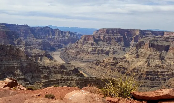 Grand Canyon West Rim and Hoover Dam Small Group Tour from Vegas
