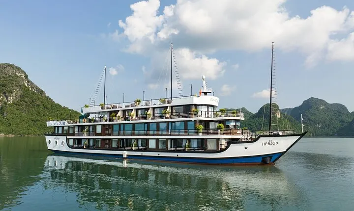 3 Days 2 Nights Group Tour of Hanoi, Ninh Binh, and Halong Bay