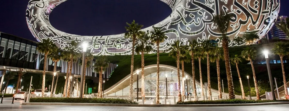 Dubai Deluxe Pass including 5 attractions and 2 parks