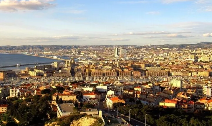 Marseille Old Port And Panier District Walking Tour
