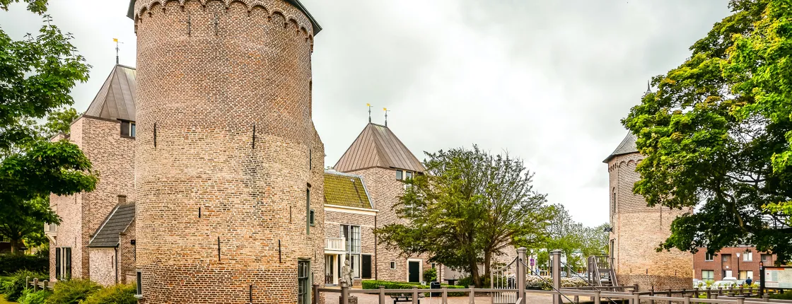 Self guided tour with interactive city game of Schagen