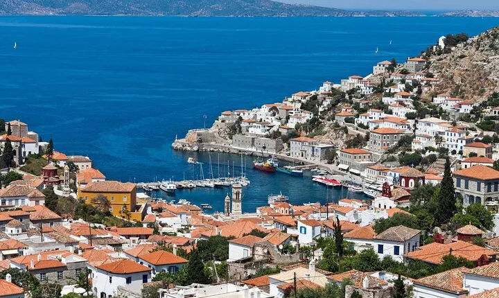 4 Day Guided Tour Athens, Delphi, Meteora, Hydra, Poros, Aegina