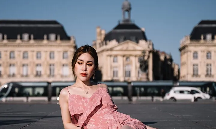 Photo tour in Bordeaux - the most beautiful spots of "the Port de la Lune"