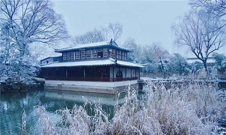 Private Suzhou day tour with Humble Administrator's Garden,Museum & Ancient Town
