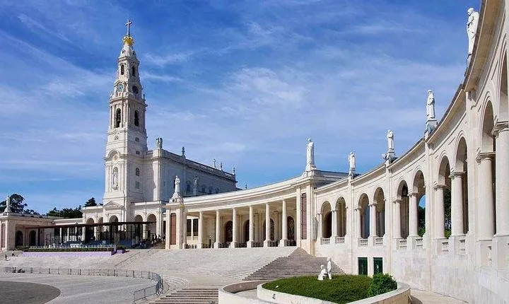 Fátima & the West coast of Portugal - Private Van Tour