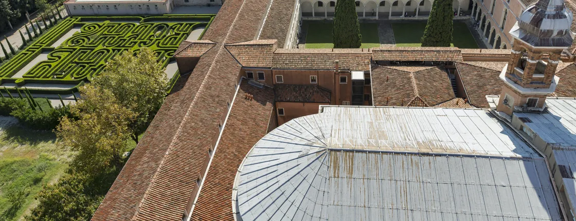Giorgio Cini Foundation and Wood with the Vatican chapels tour with audio guide