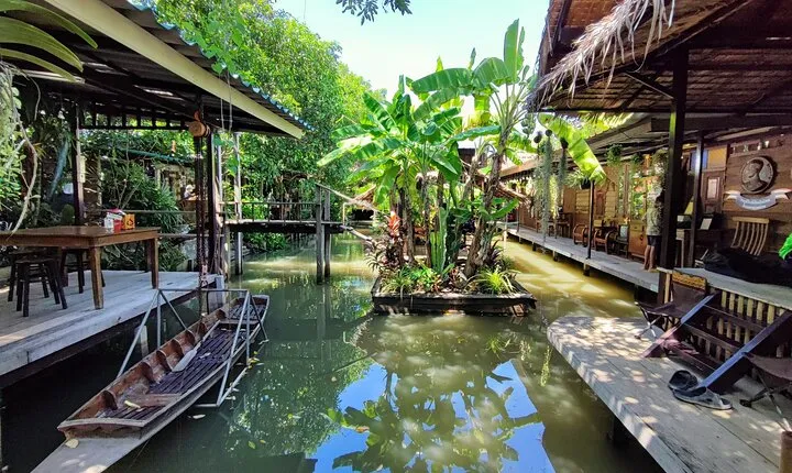 Private Mysterious Bangkok & Grand Palace, Tuk Tuk, Boat & Lunch