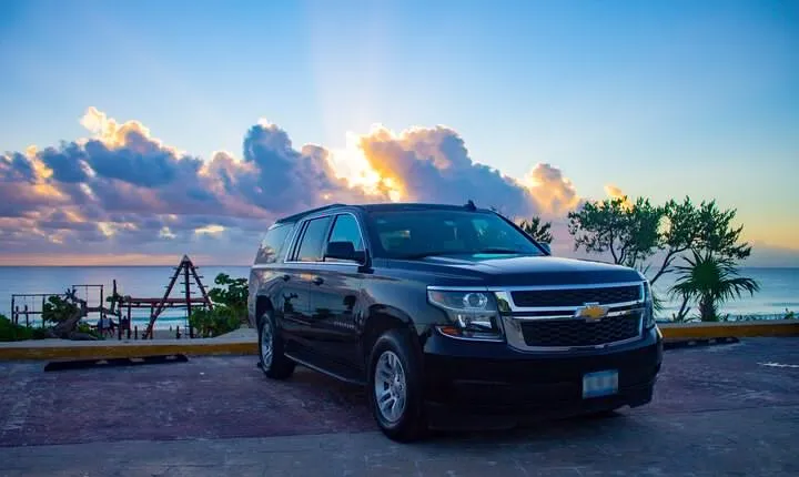 Departures in Luxury Suv from Tulum to Cancun Airport