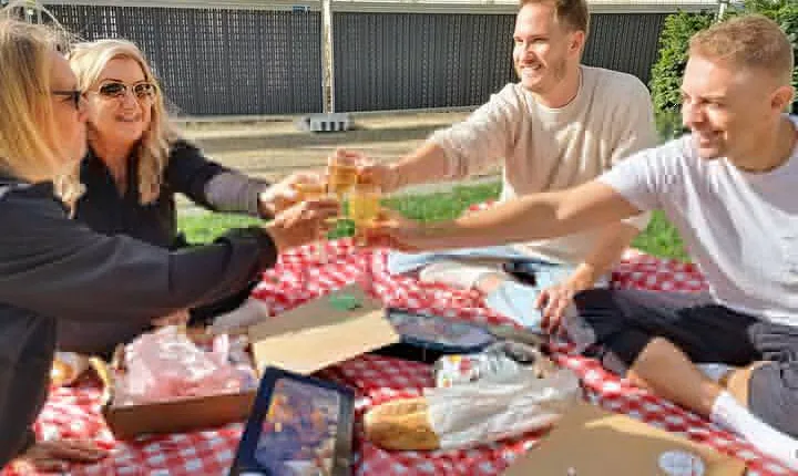 Exclusive Gourmet Picnic Experience at the Eiffel Tower