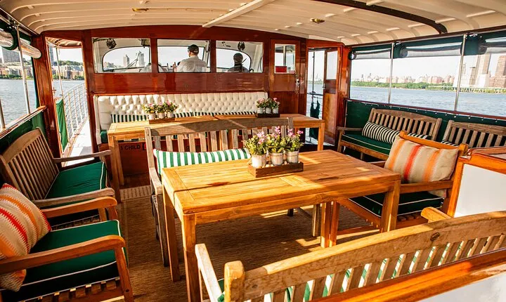 Fall Foliage Cruise on Yacht Full Moon from Chelsea Piers