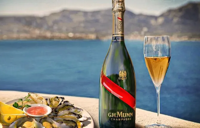 Moreton Bay Champagne and Oyster Tour From Brisbane