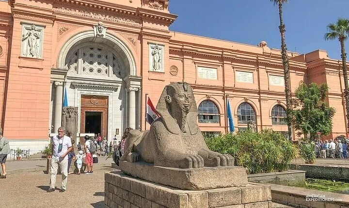 Cairo Half-Day Tour: Egyptian Museum Visit