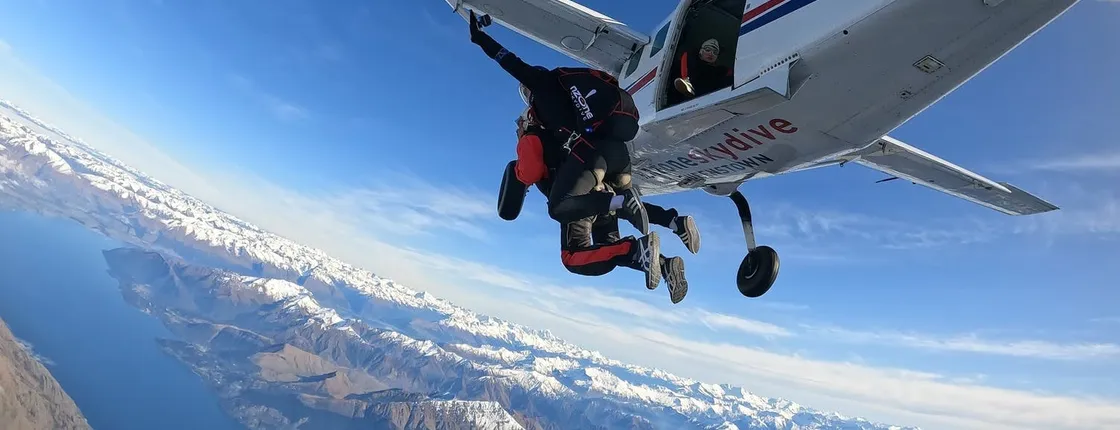 9,000ft Skydiving Experience in Queenstown