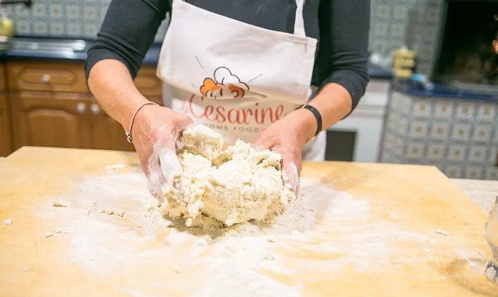 Private Pizza & Tiramisu Class at Cesarina's home with tasting in Ascoli Piceno