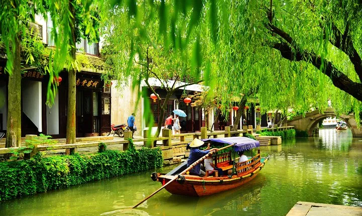 Tongli and Zhouzhuang Private Day Trip from Shanghai with Boat Ride