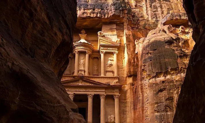 Private Full-Day Petra Tour with Lunch from Amman
