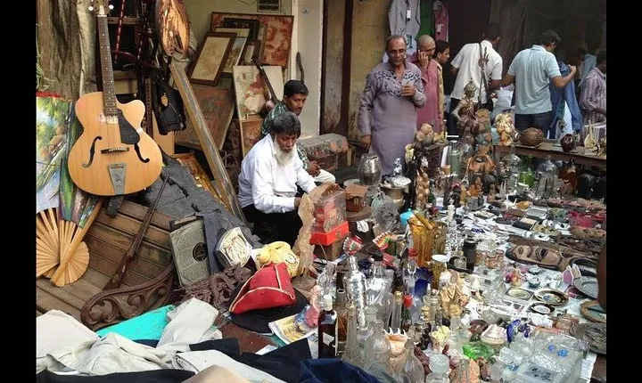 Mumbai's local hotspots & Markets be the local