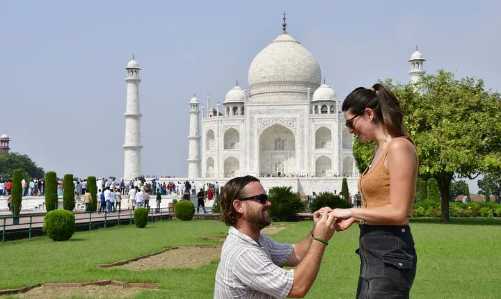 Taj Mahal and Agra Day Tour from Delhi by Superfast Train