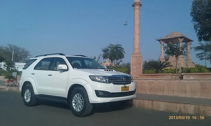 Private Transfer from Delhi to Jaipur