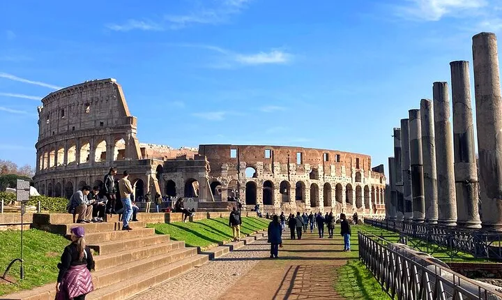 Rome: Colosseum, Roman Forum & Palatine Hill Access + Audio Guide