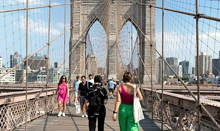 New York City Brooklyn Bridge Self Guided Game and Tour