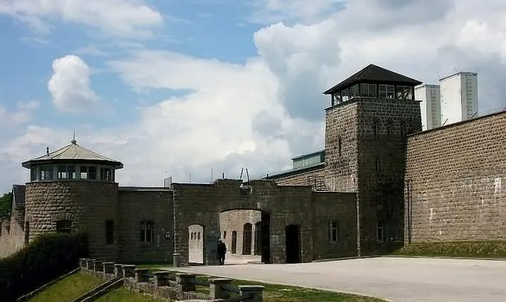 Full-Day Private Trip from Vienna to Mauthausen Concentration Camp Memorial