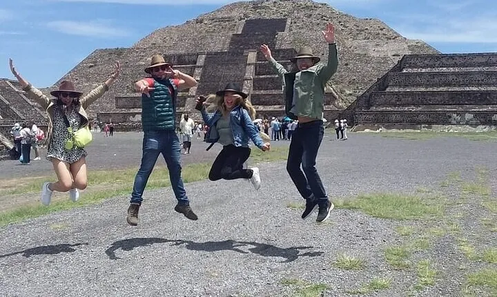 Private visit-Teotihuacan & Basilica of Guadalupe+mezcal tasting