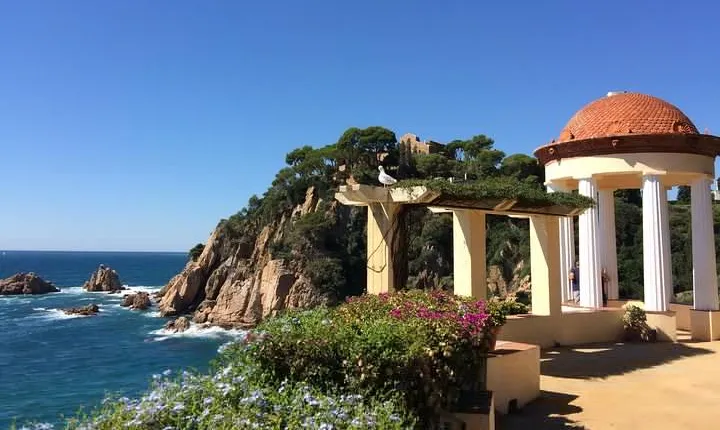 Costa Brava & Medieval Village Small Group Tour Including Lunch