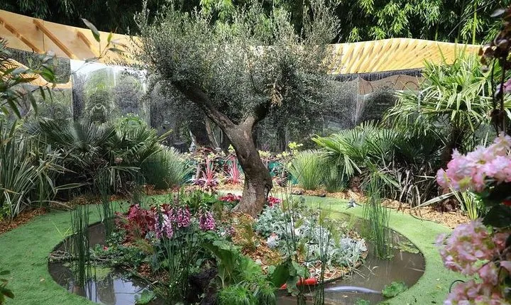 LOIRE VALLEY : Int'l Garden Festival at CHAUMONT + the king castle of CHAMBORD